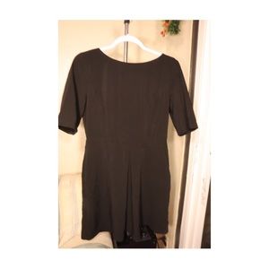 Forever 21 long sleeve black dress with pockets!